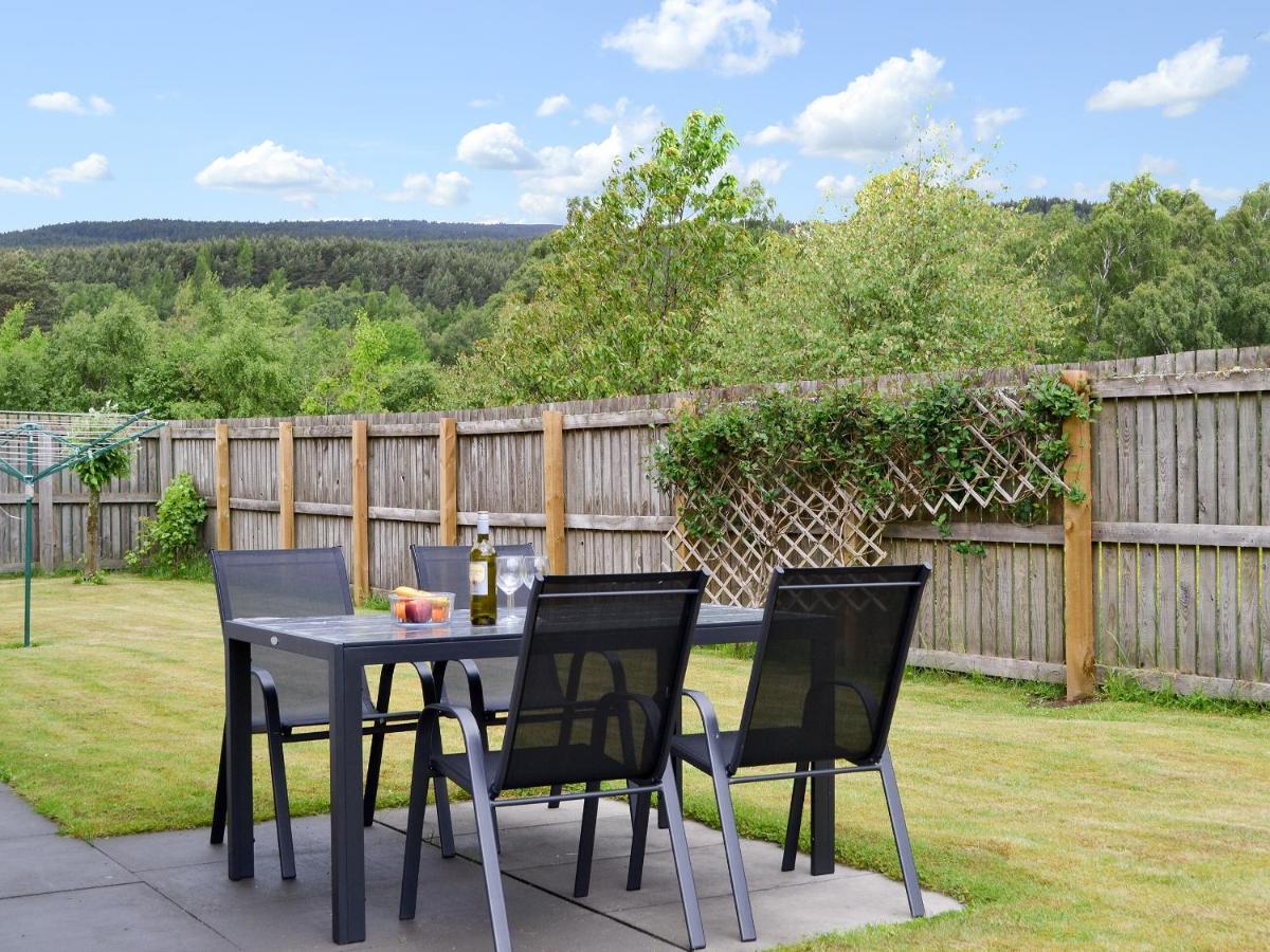 Villa Stags Neuk à Aviemore Extérieur photo